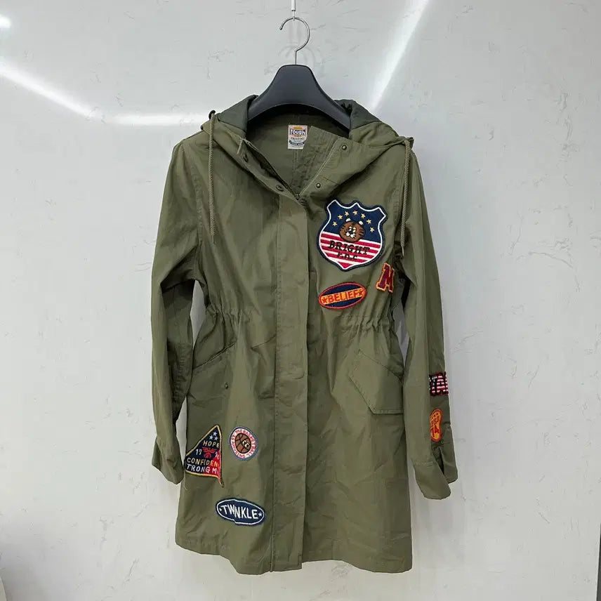 [BUNJANG] Rough Unique Embroidery Patch Hooded Jacket / rough 유니크 자수 와펜 후드 야상 일본빈티지 자켓 FREE 여성44추천