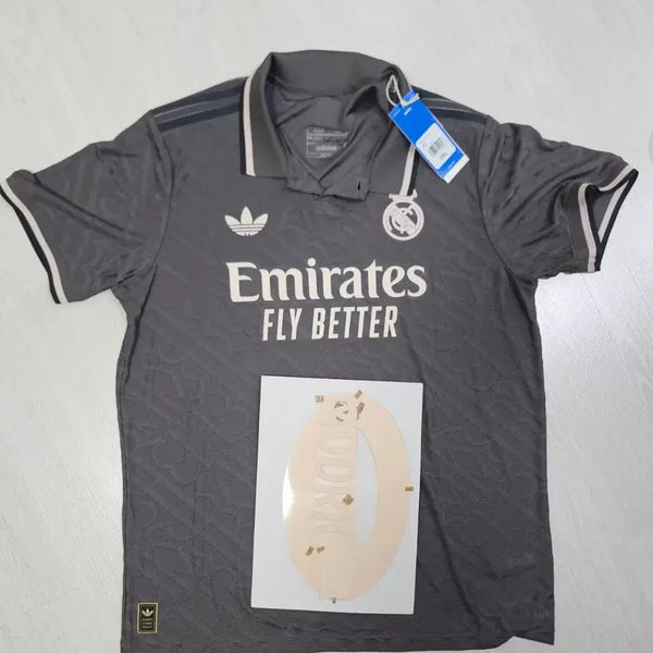 [BUNJANG] Real Madrid Authentic Third Kit 24/25 with Modrić Name Set (2XL) / [2XL] 레알마드리드 어센틱 써드 + 모드리치 네임셋 24/25