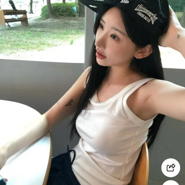[BUNJANG] Yue Air Two-Way Sleeveless Top / Yue 에어 투웨이 슬리브리스