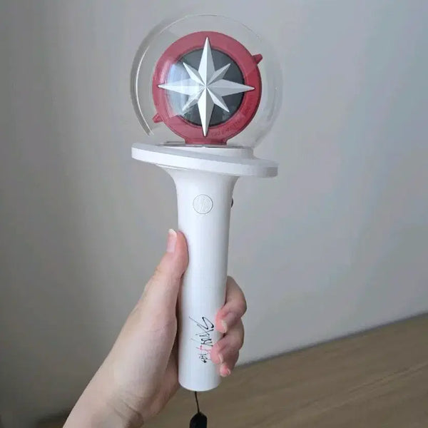 [BUNJANG] Stray Kids Lightstick Ver.2 / 나침봉 ver.2 양도