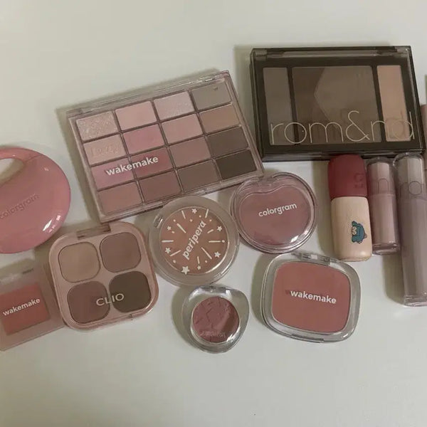 [BUNJANG] Cool Tone Makeup Bundle - Eyeshadow, Shading, Tint, Blush / 쿨톤 화장품 일괄 판매. 섀도우 쉐딩 틴트 블러셔