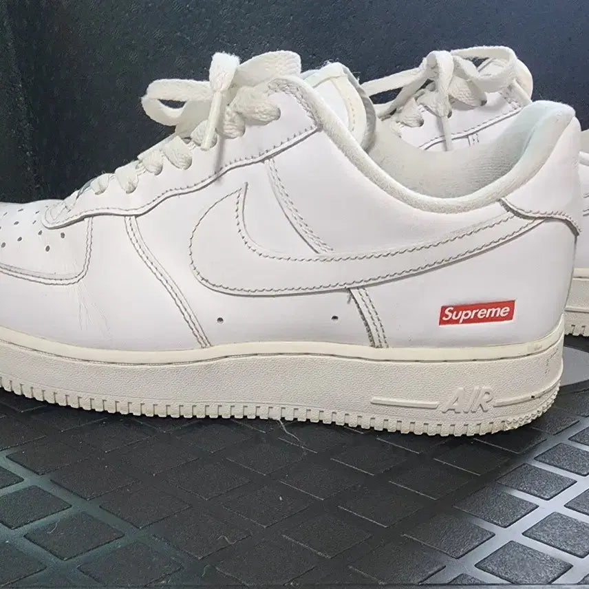 [BUNJANG] Nike Air Force 1 Supreme White / 나이키 에어포스 1 슈프림 흰색 260