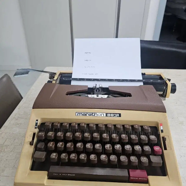 [BUNJANG] Marathon 88TR Typewriter (4-Bank) / 마라톤 88TR 타자기 빈티지 판매합니다 (4벌식)