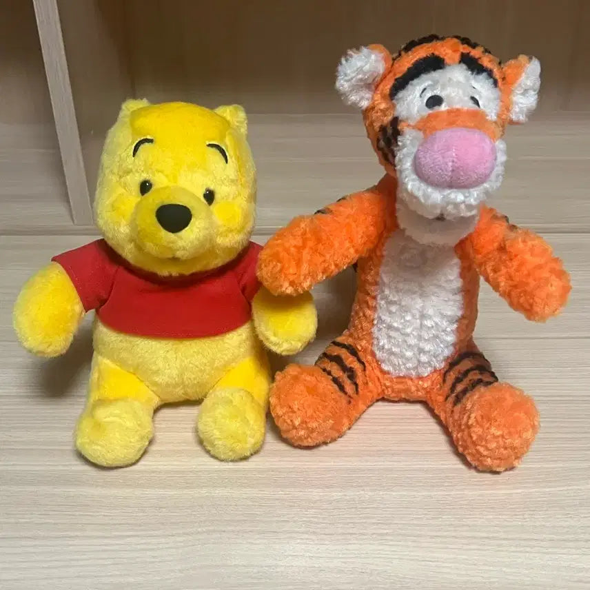 [BUNJANG] Disney Parks Winnie the Pooh & Tigger Plush Set / 도쿄디즈니랜드 곰돌이 푸, 티거 인형 세트