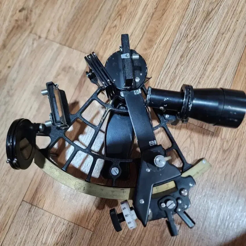 [BUNJANG] Vintage Tamaya Sextant (Serial 68581) / 빈티지 타마야(Tamaya) 정품 항해 육분의 (시리얼 68581)