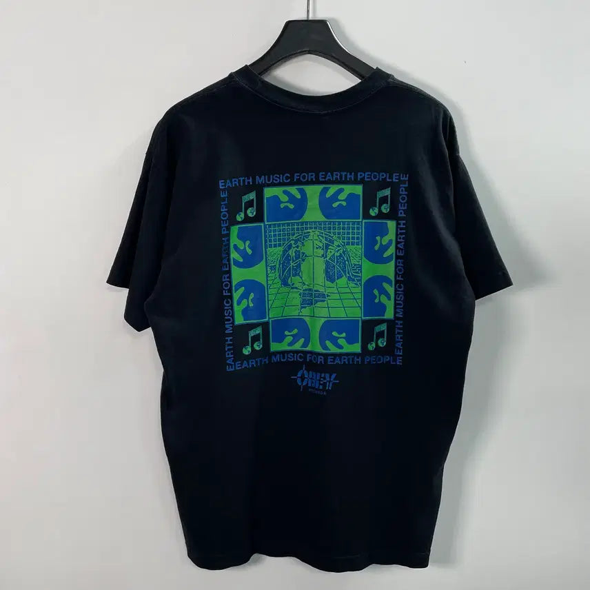 [BUNJANG] OBEY Graphic Black T-Shirt / 오베이 그래픽 블랙 반팔티 (on.1731)