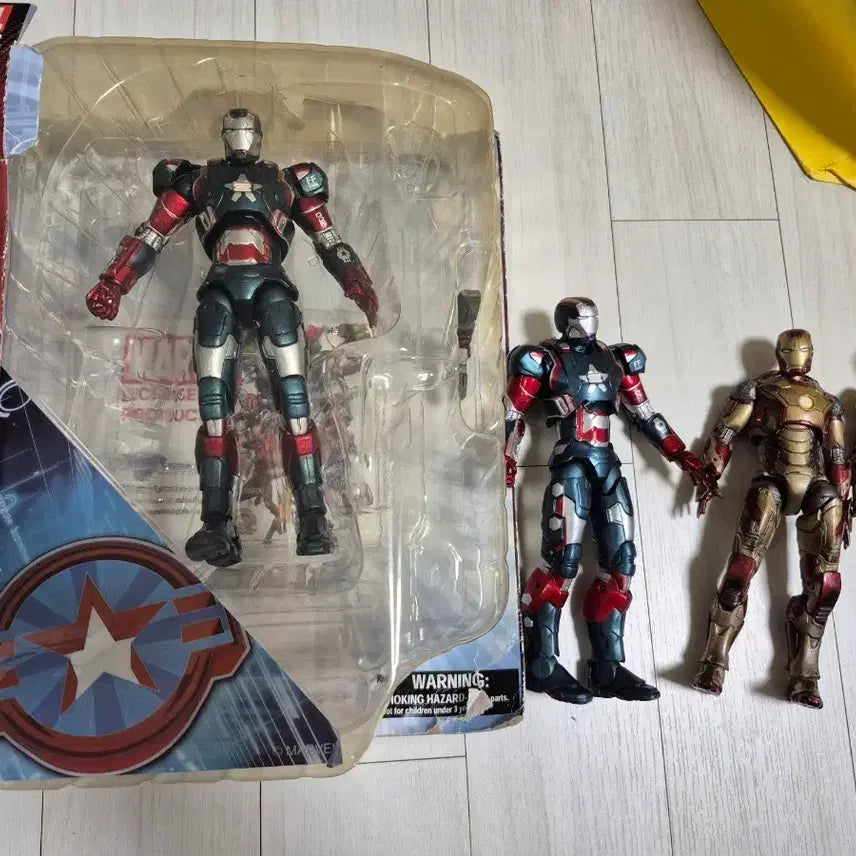 [BUNJANG] Marvel Select Iron Patriot & Iron Man Mark 42 Figure Set / 마블셀렉트 아이언 패트리어트 & 아이언맨 마크42 모음 마블 피규어
