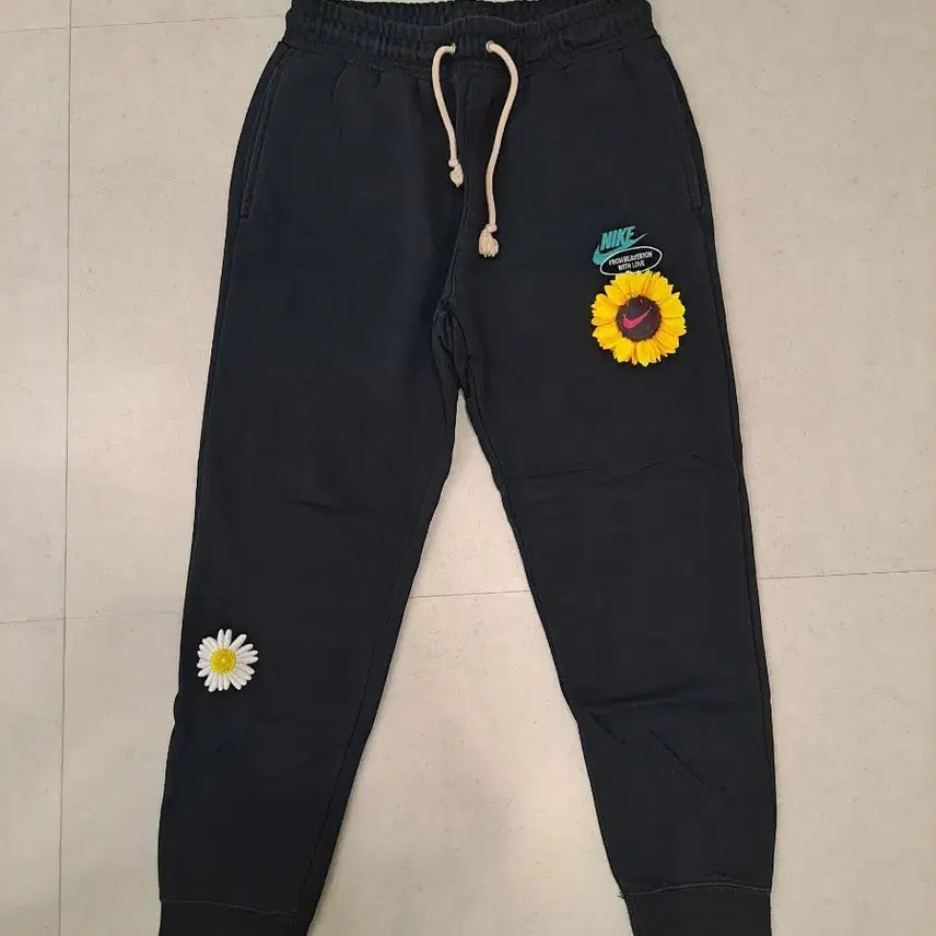 [BUNJANG] Nike Flower Training Jogger Pants Black / 나이키  플라워  트레이닝 조거 팬츠 블랙