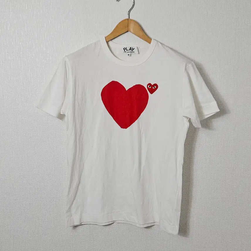 [BUNJANG] Comme des Garçons Play Double Heart T-Shirt, Size M / 꼼데가르송 정품 하트 반팔 티셔츠 플레이 더블하트 M