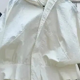 [BUNJANG] Hooded Windbreaker Jumper Ivory / 후드 바람막이 점퍼 아이보리