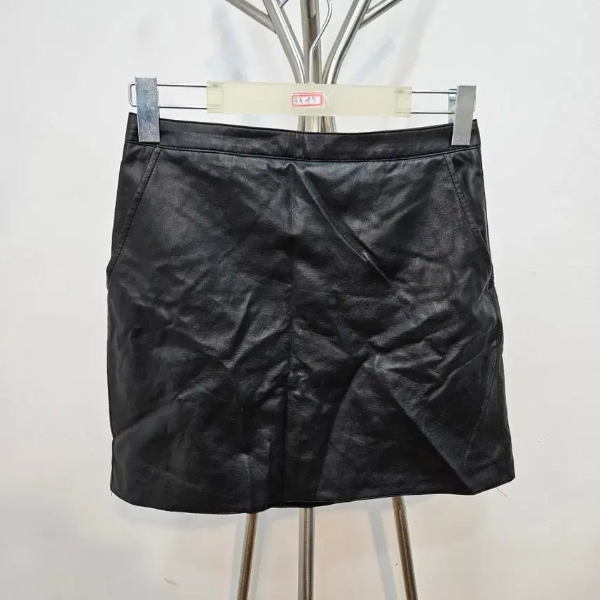 [BUNJANG] SPAO Leather Mini Skirt Size 30 / 스파오 가죽 미니 스커트 30인치