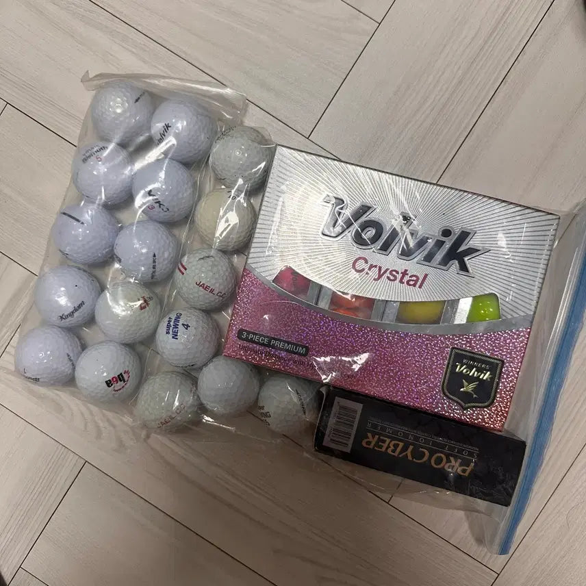 [BUNJANG] Volvik Crystal & Pro-Cyber Golf Balls Set / 볼빅 크리스탈 & 프로사이버 골프공들 모음