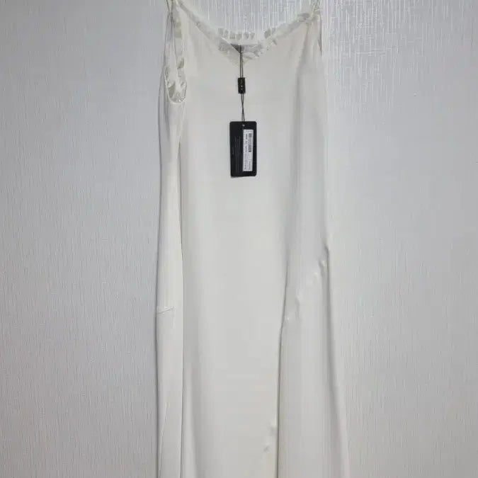 [BUNJANG] TachNewYork White Satin Slip Dress / 타시뉴욕원피스 화이트 슬립 드레스