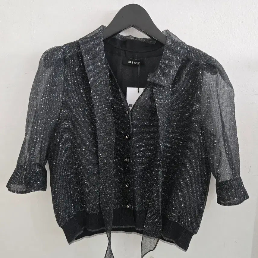 [BUNJANG] Mine 2022 Black & Metallic Polyester Blend Blouse / 마인 2022 블라우스