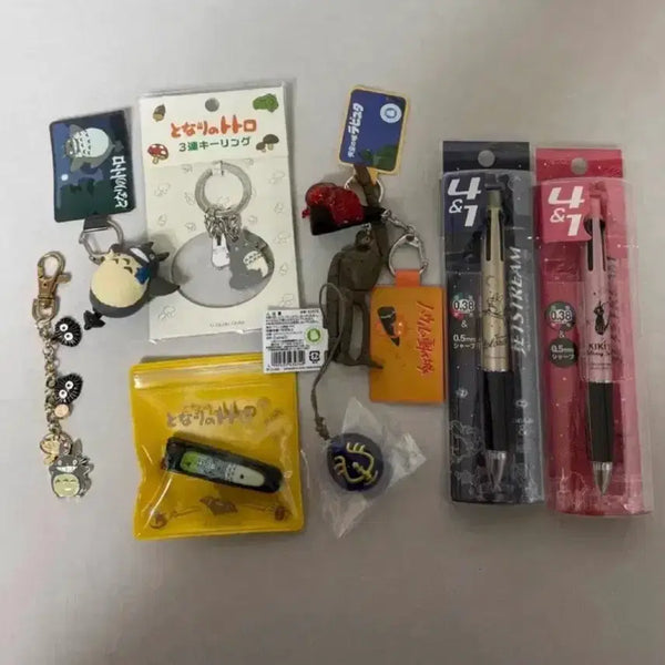 [BUNJANG] Ghibli Totoro, Laputa, Kiki's Delivery Service Keychain & Pen Set / 지브리 키링 토토로 키링 라퓨타 마녀배달부 키키 토토로 볼펜 샤프