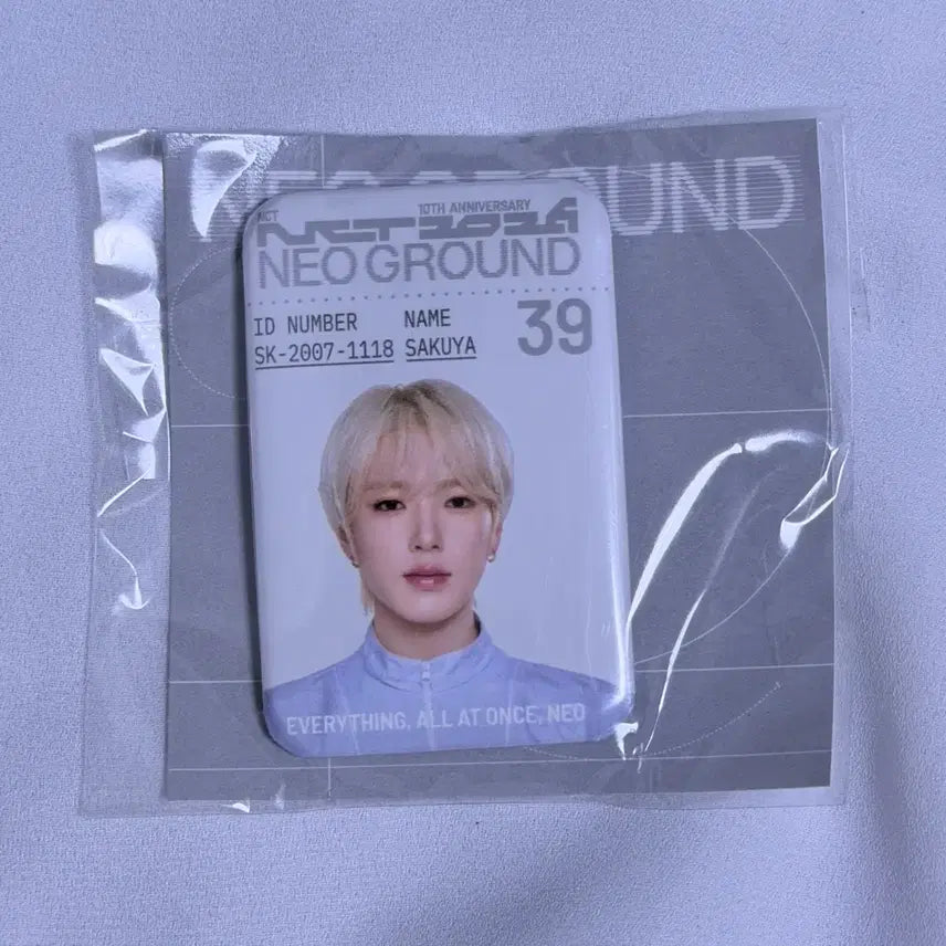 [BUNJANG] NCT 10th Anniversary Pop-Up Gacha Metal ID Badge Sakuraya Sealed / 엔시티 10주년 팝업 가챠 메탈 아이디 뱃지 엔시티위시 사쿠야 미개봉