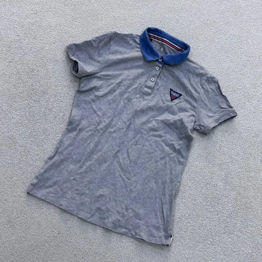 [BUNJANG] Guess Women's Short Sleeve Collar T-Shirt with Triangular Logo / M 게스 여성 삼각로고 반팔 카라 티셔츠 0714E2