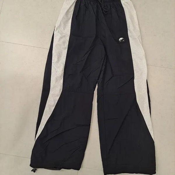 [BUNJANG] Nike Air Training Pants Black/White M / 나이키 에어 팬츠 블랙 화이트 M