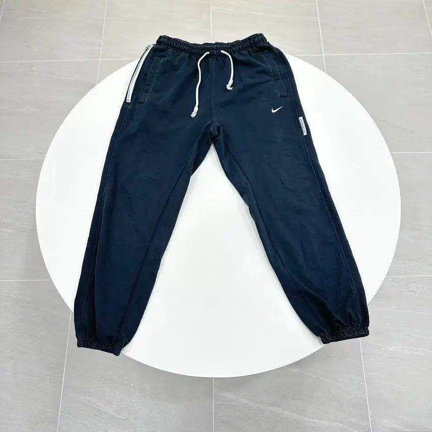 [BUNJANG] Nike Dri-FIT Embroidered Logo Jogger Training Pants L / 나이키 드라이핏 자수로고 조거 츄리닝바지 L