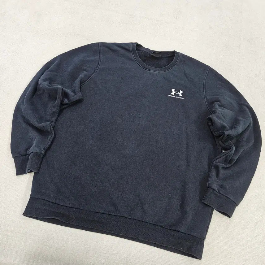 [BUNJANG] Under Armour Small Logo Sweatshirt Black / L 언더아머 스몰로고 블랙 맨투맨 0722Y2