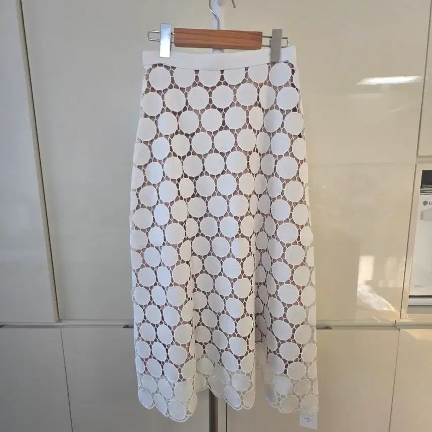 [BUNJANG] White Lace Midi Skirt / 화이트 레이스 스커트