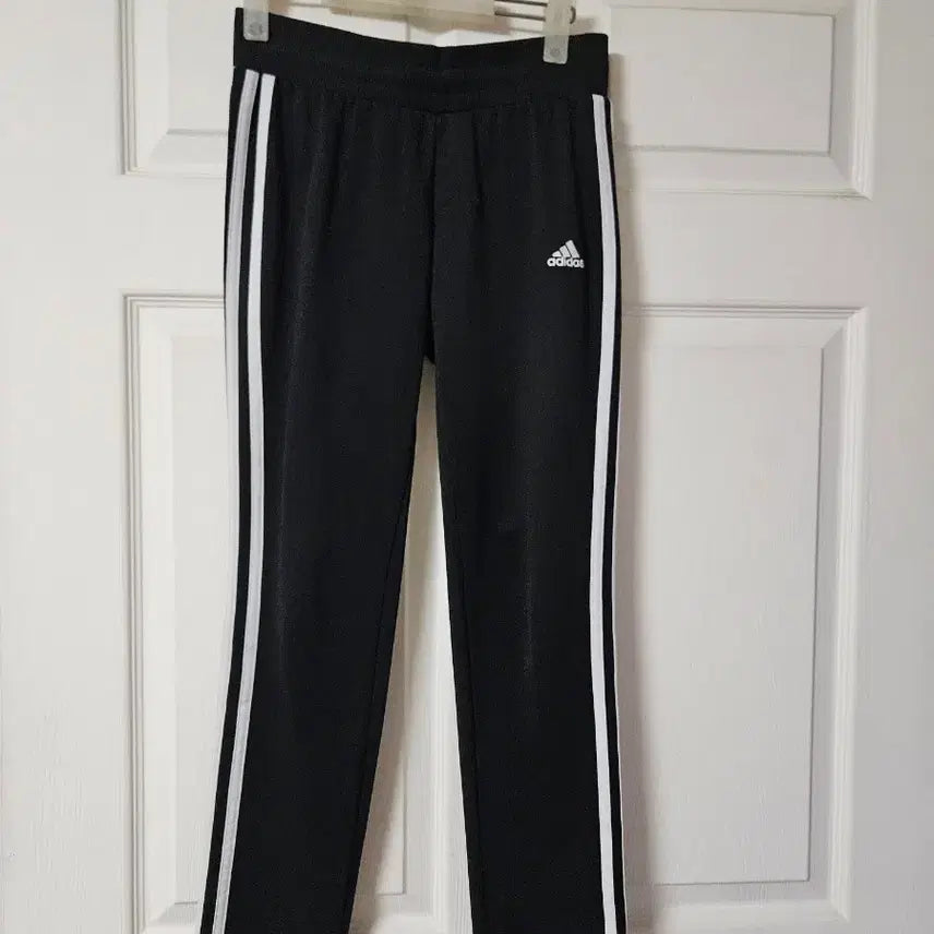 [BUNJANG] Adidas Training Pants (Size S/65) / 아디다스 트레이닝하의 (S/65)