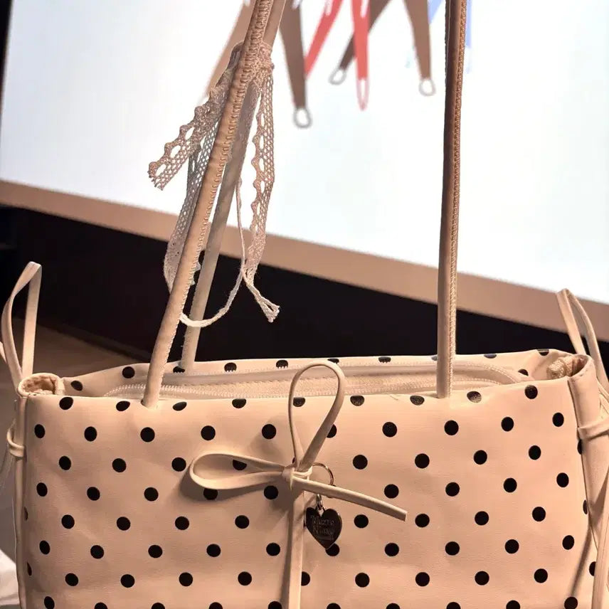 [BUNJANG] Polka Dot Ribbon Shoulder Bag / 땡땡이 리본 숄더백