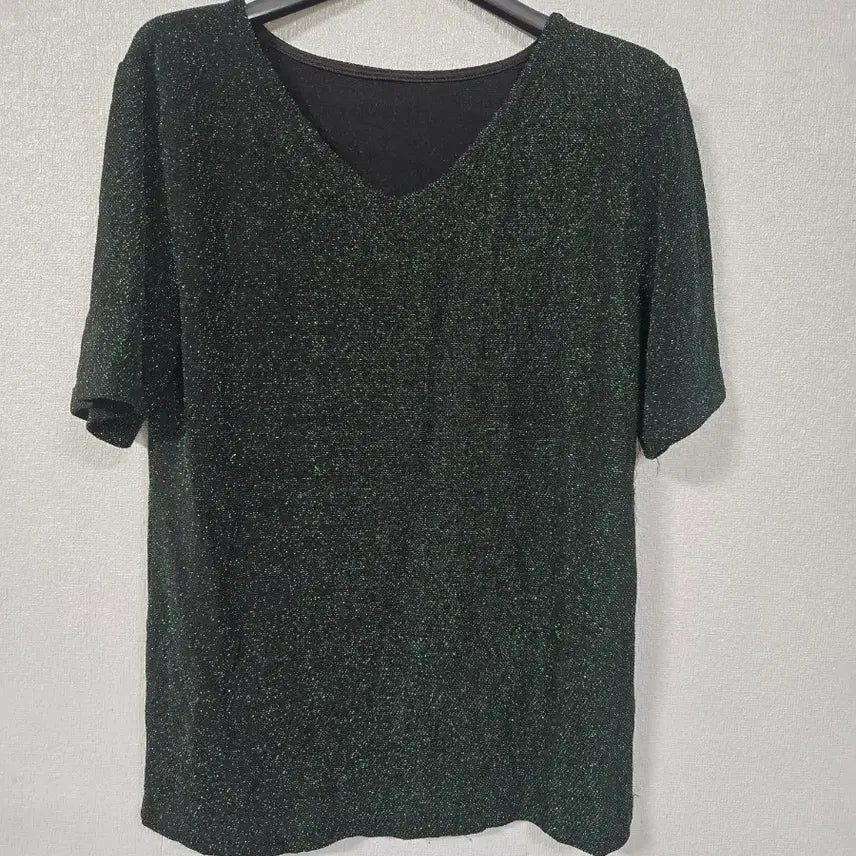 [BUNJANG] CHAIZE V-Neck Glitter Short Sleeve T-Shirt Size 55 / CHAIZE 브이넥 카키 반짝이 반팔티 55