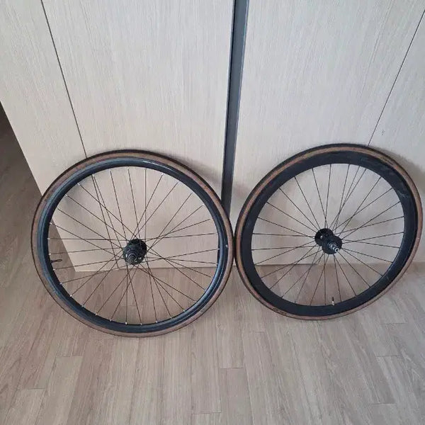 [BUNJANG] Pixie Wheelset (Legend Rear, Novatec Front) with Black Moon Tires / 픽시 휠셋 팝니다