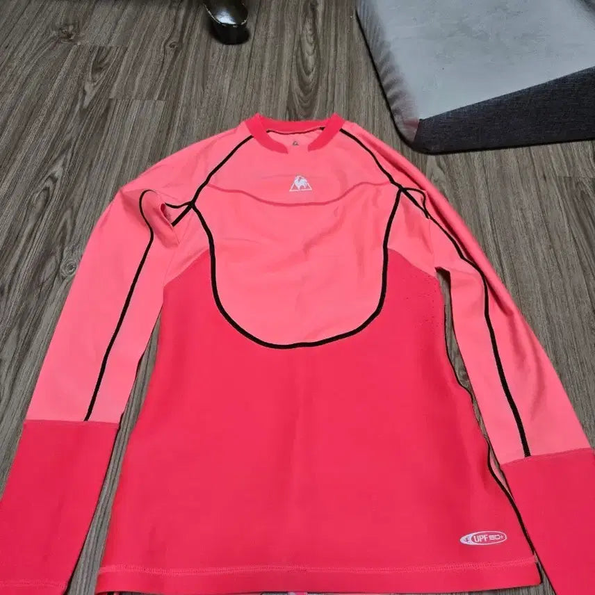 [BUNJANG] Le Coq Sportif Long Sleeve Rash Guard / 르꼬끄 스포르티브 긴팔레쉬가드