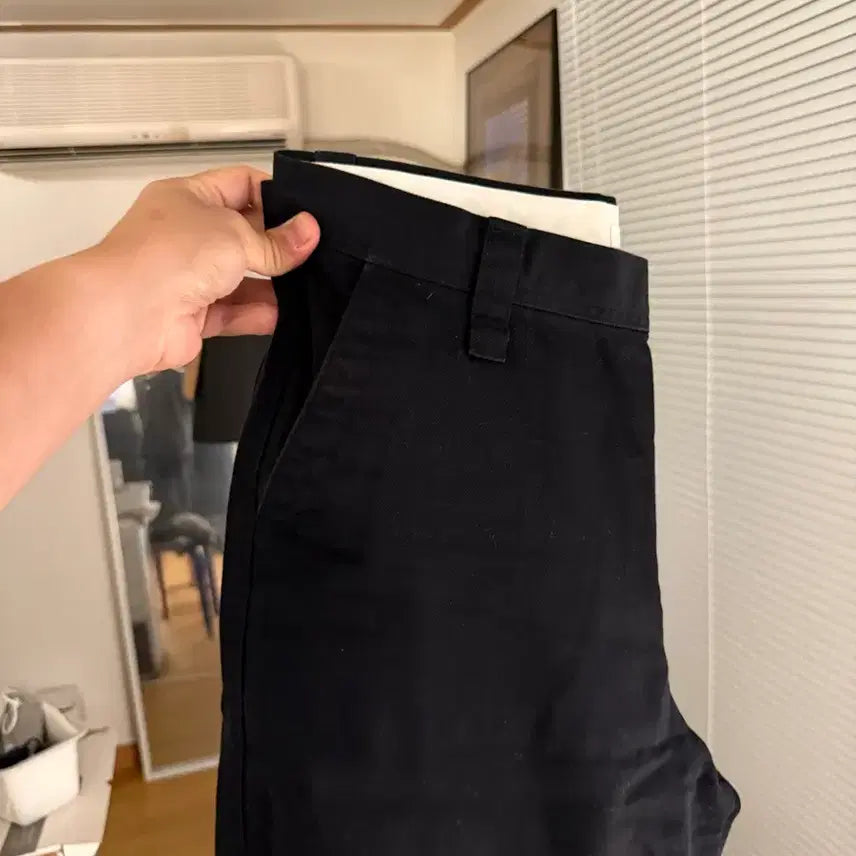 [BUNJANG] Uniqlo U Wide Chino Pants Black 82 / 유니클로 U 와이드치노 블랙 82