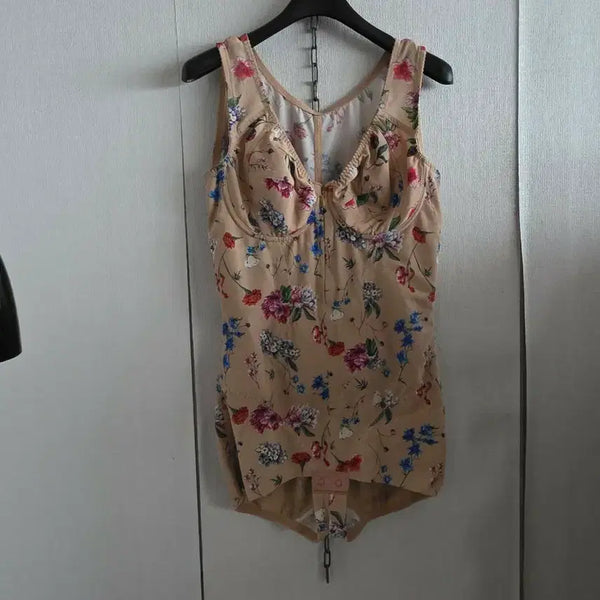 [BUNJANG] Women's Shapewear with Floral Pattern / 기능성보정속옷 화자 10000