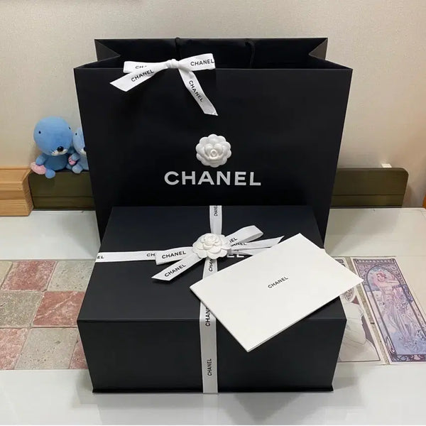[BUNJANG] Chanel Magnetic Box Set / 샤넬 자석박스(41x30.5x17.5)+속지+북렛+세척용천+리본+까멜리아+쇼핑백