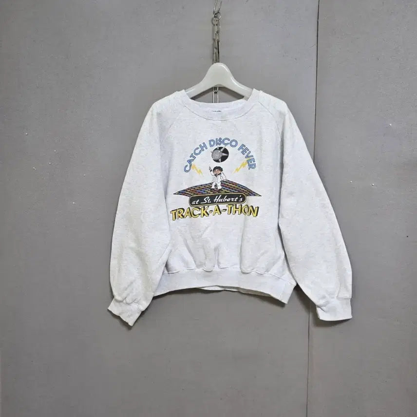 [BUNJANG] Cute Graphic Brushed Fleece Sweatshirt - Size F / 귀여운그림 안기모 맨투맨 F   n8707