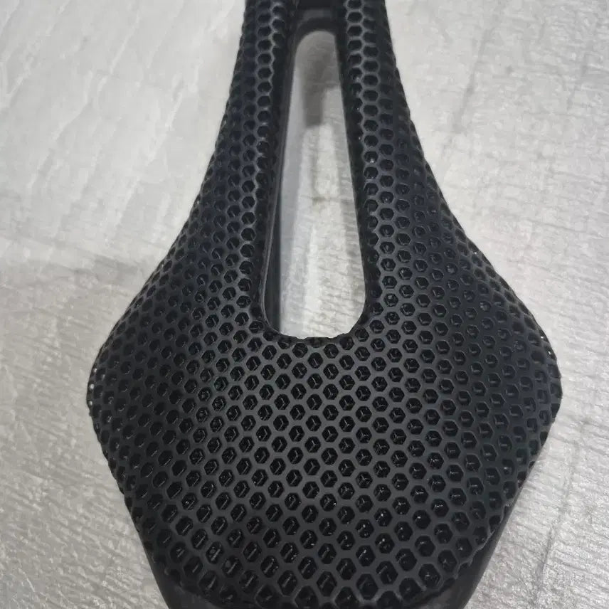 [BUNJANG] RYET 3D Carbon Bicycle Saddle (Prostate Relief) / RYET 3D 전립선 무통증 카본자전거안장