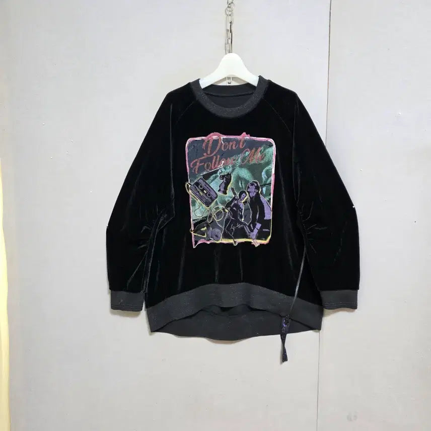 [BUNJANG] TIME Boxy Fit Velvet Sweatshirt / 타임 박시핏 벨벳 맨투맨 n8709