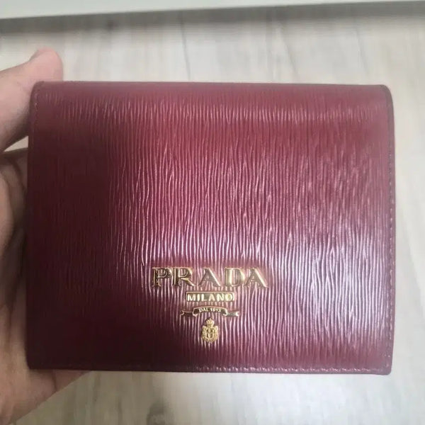 [BUNJANG] Prada Bifold Wallet Burgundy Leather / 프라다 반지갑 버건디