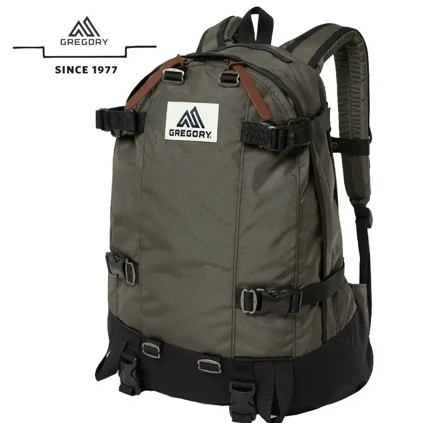 [BUNJANG] Gregory x Thisisneverthat Day & Half Backpack Olive Brown Limited Edition / 그레고리 x 디스이즈네버댓 데이앤하프 백팩 올리브 브라운 한정판