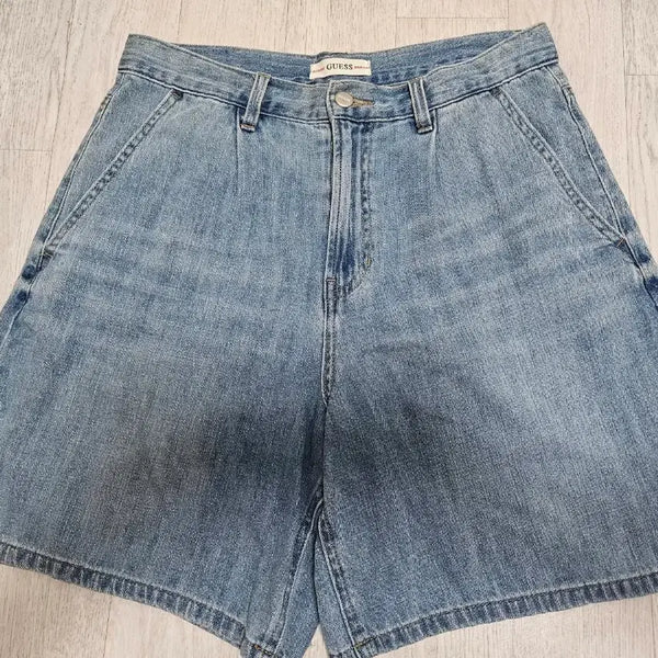 [BUNJANG] Guess Denim Blue Shorts Size 28 / 게스 GUESS 데님 청반바지 28사이즈 정품 상태좋음