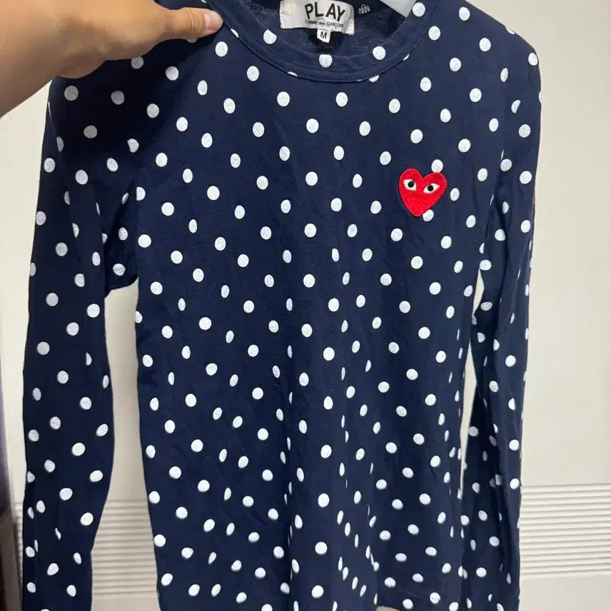 [BUNJANG] Comme des Garçons Play Dot Long Sleeve T-Shirt Navy M / 꼼데가르송 플레이 도트 긴팔티 네이비 M