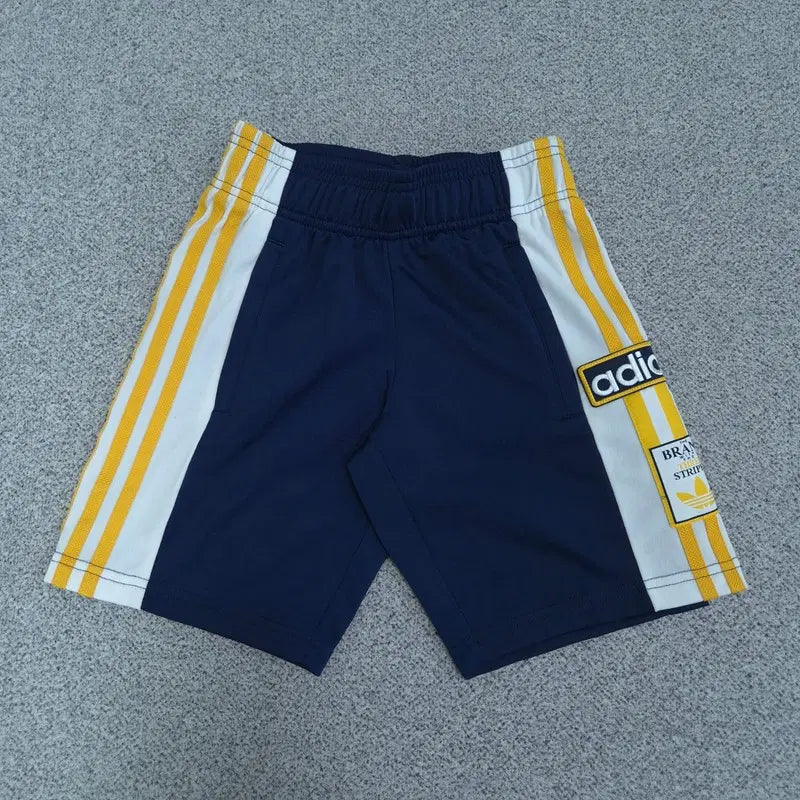 [BUNJANG] Adidas Kids Shorts Size 130 / 130 아디다스 반바지 키즈 | 073114