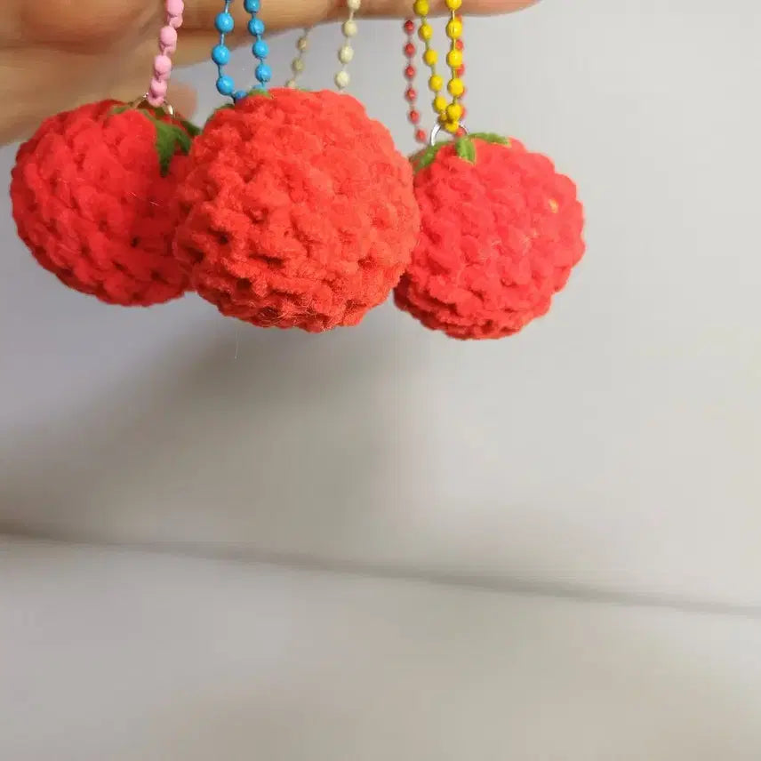 [BUNJANG] Handmade Cherry Tomato Knit Keychain / 방울토마토 뜨개키링