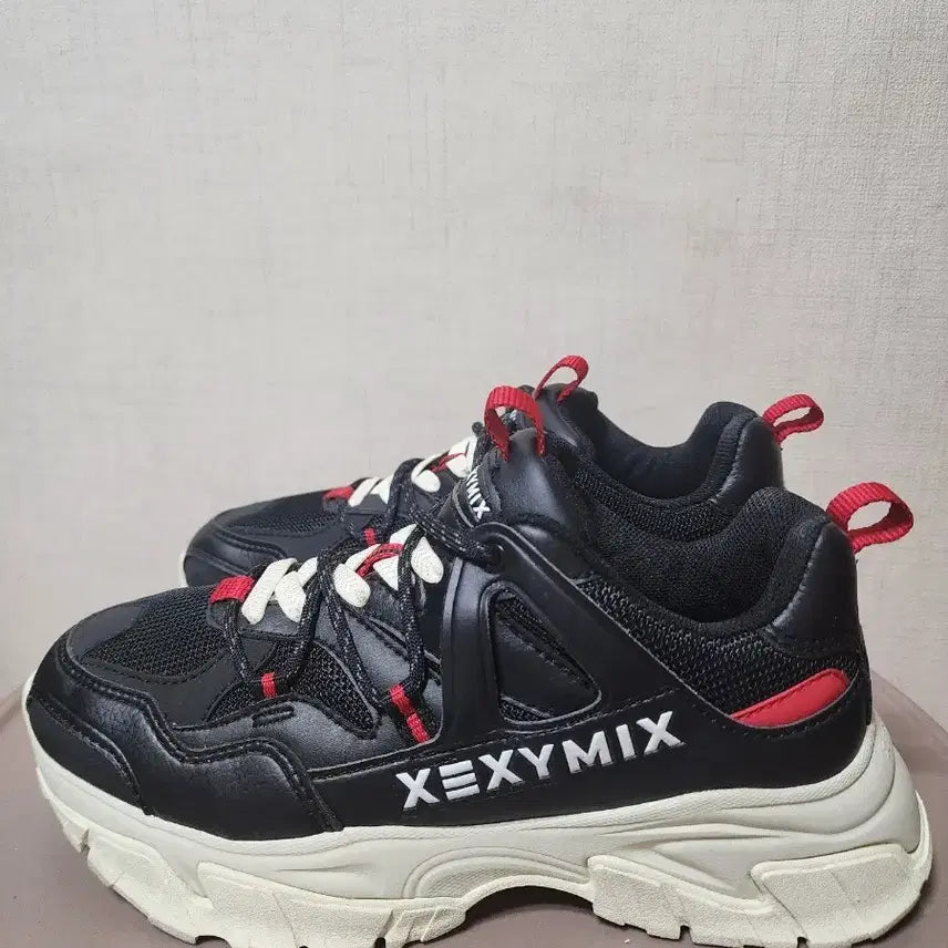 [BUNJANG] Xexymix X1 Edge Black Sneakers (US 6-6.5) / >>새상품급/남녀공용<<  젝시믹스 X1 엣지블랙 스니커즈 240~245 팝니다