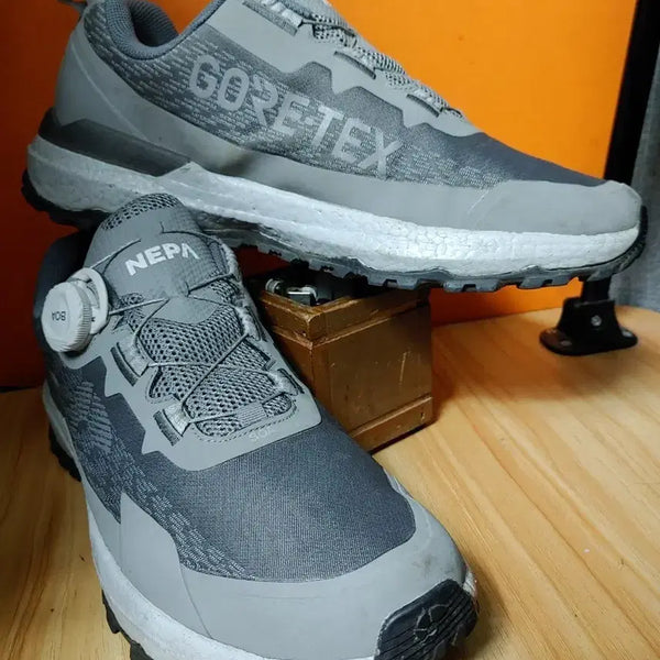[BUNJANG] Nepa Gore-Tex Boa Trekking Shoes (Labeled 285mm, Recommended 280mm) / 네파 고어텍스 보아 트레킹화(표기285 추천사이즈280)