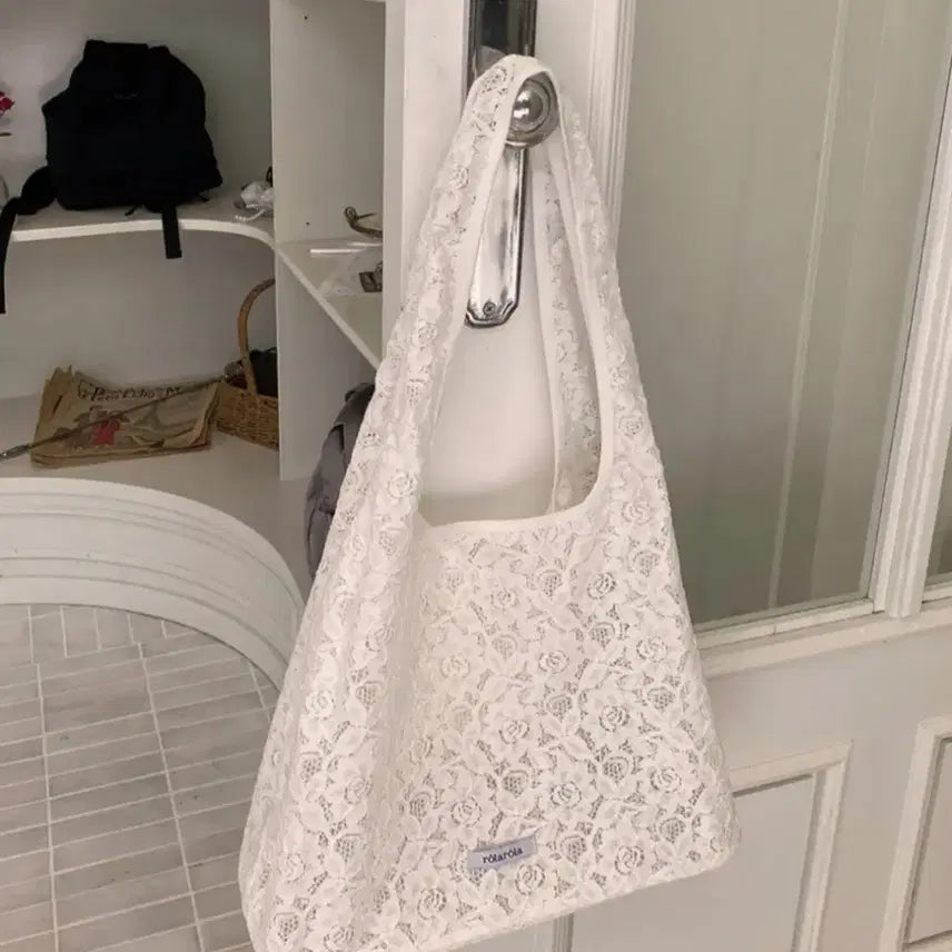 [BUNJANG] Rolleraloha Lace Shoulder Bag White / 로라로라 레이스 숄더백 화이트 (단종 / 1회 착용)