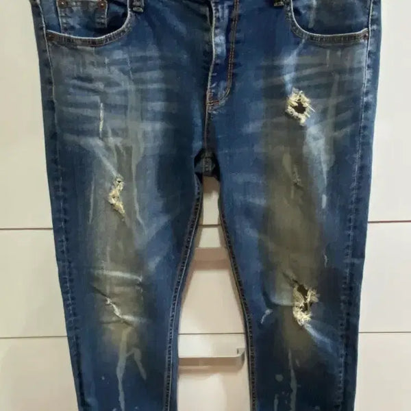 [BUNJANG] DESIGNWORKS Distressed Wash Jeans (Size L) / DESIGNWORKS 데미지 워싱 청바지