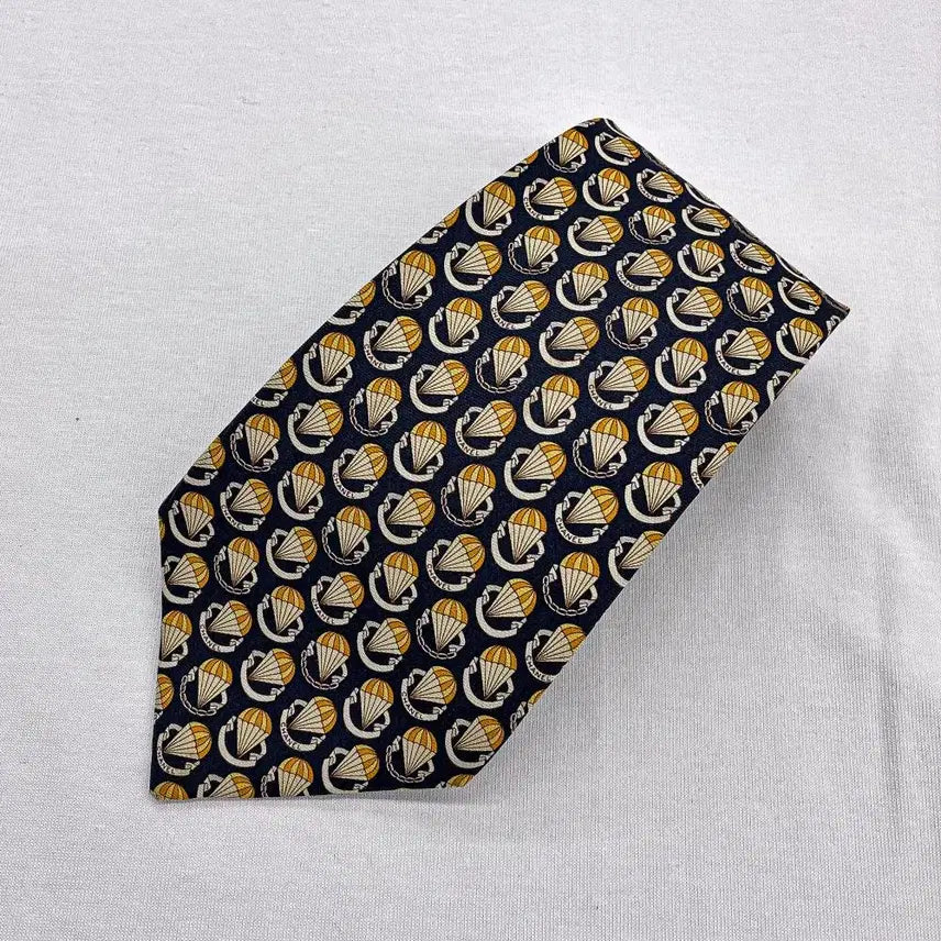 [BUNJANG] Chanel Paris "Parachute Jacquard" Silk Necktie (OS) / 샤넬 파리 낙하산 자카드 실크 넥타이 (OS) AF718