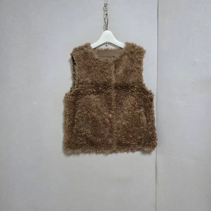 [BUNJANG] BCBG 100% Wool Vest Jumper Size 55 / BCBG 양모 털조끼 점퍼 55  n8711