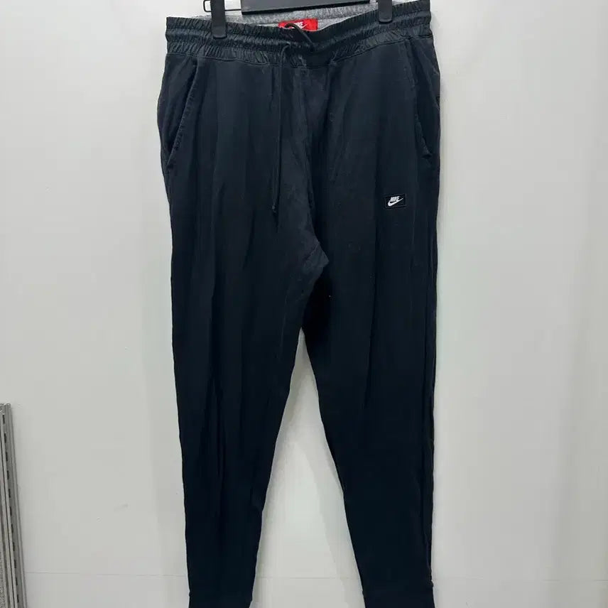 [BUNJANG] Nike Basic Logo Black Training Pants M / [만원빈티지 최저가]나이키 기본 로고 검정 트레이닝 바지 M