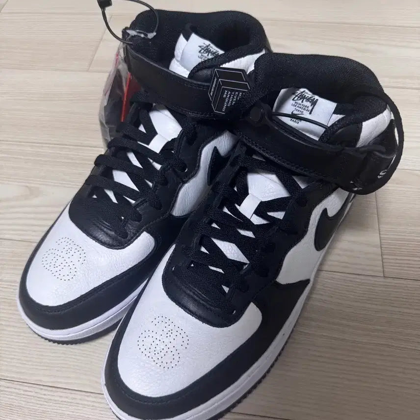 [BUNJANG] Nike x Stussy Air Force 1 '07 Mid SP Black & Light Bone / 나이키 x 스투시 에어포스 1 '07 미드 SP 블랙 앤 라이트 본
